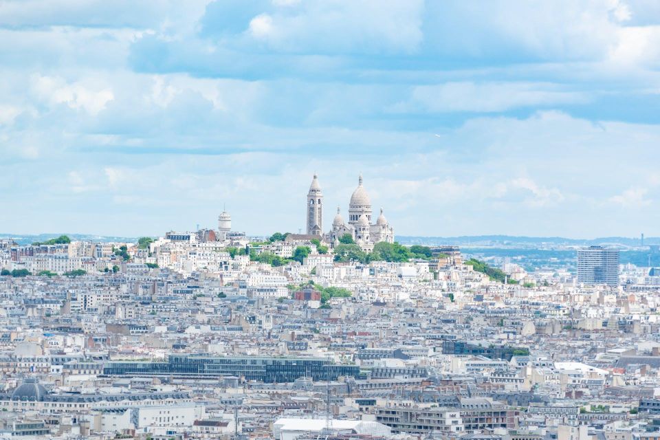 Paris: Sacré-Cœur of Montmartre Digital Audio Guide - Taking in the Basilicas Beauty