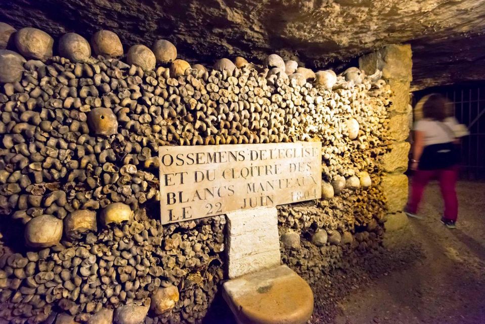 Paris: Skip-the-Line Catacombs Tour and Seine River Cruise - Catacombs Exploration Details