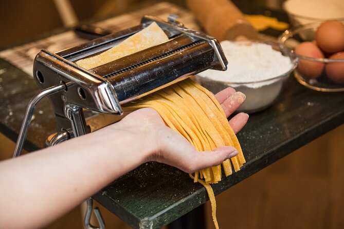 Pasta and Tiramisu Making Class at the Trevi Fountain - Cancellation Policy