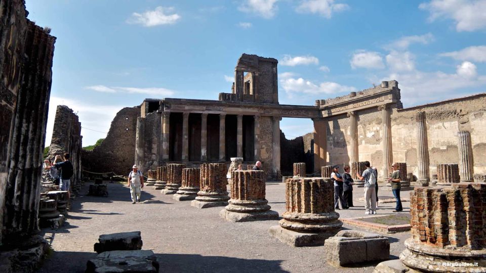 Pompeii, Sorrento, Positano Tour With Guide in Pompeii - Admiring Positano