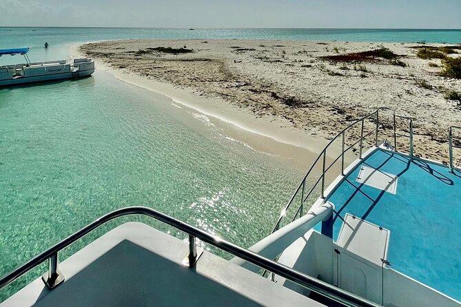 Private 7-Hour Catamaran Tour in Turks and Caicos - Relax on the Sundeck