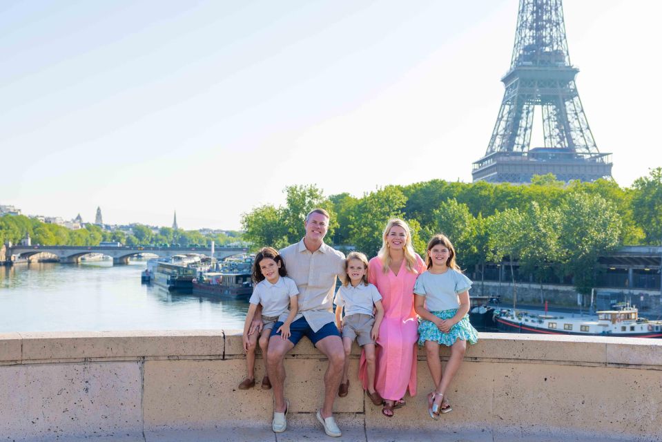 Private Guided Professional Photoshoot by the Eiffel Tower - Experience the Eiffel Tower