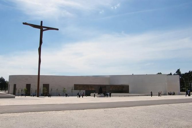 Private Half Day Tour to Fatima From Lisbon - Chapel of Apparitions