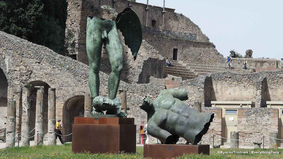 Private Pompeii Tour and Archeological Museum of Naples - Preserved in Lava