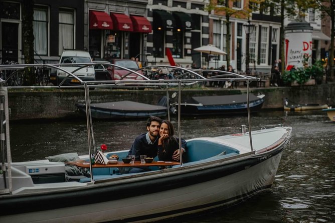 Private Romantic Canal Cruise Amsterdam With Bubbly and Snacks - Romantic Atmosphere