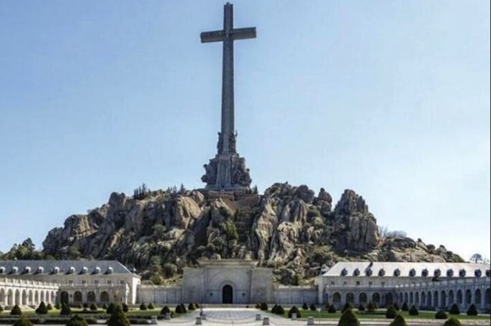 Private Tour of El Escorial & Valle De Los Caídos With Hotel Pick-Up - Time at Valle De Los Caídos