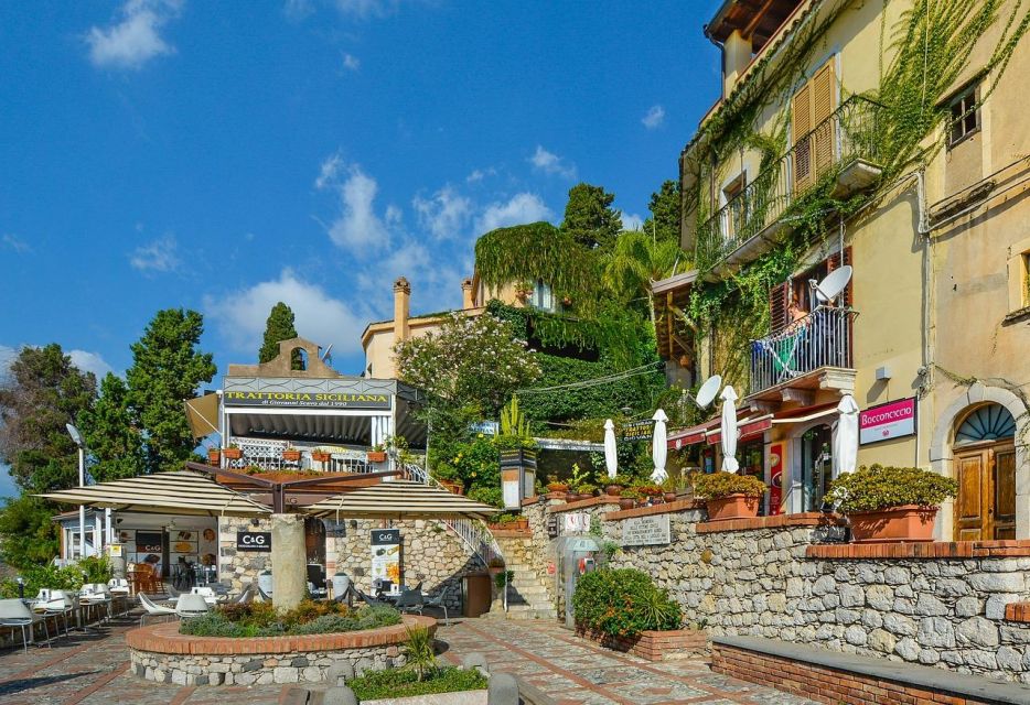 Private Tour Taormina, Castelmola and Isola Bella From Catania - Isola Bella Natural Beauty