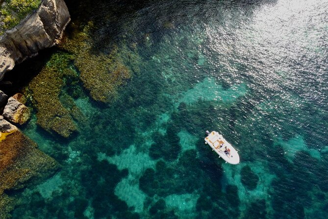 Procida Island Tour by Boat 2h 15M With Swimming and Underwater Photos - Group Size and Composition