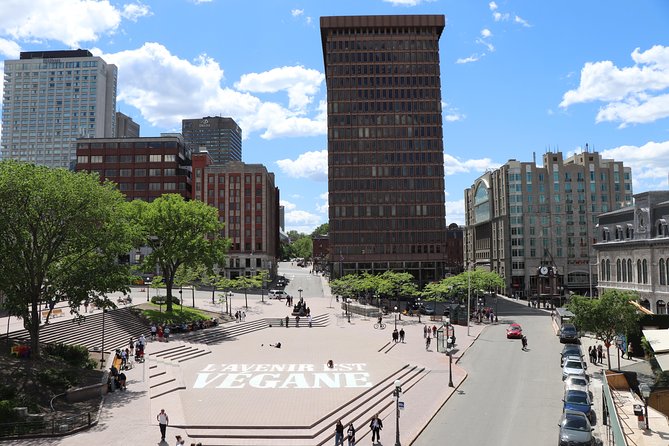 Quebec City Sightseeing Tour - Fontaine De La Place Darmes