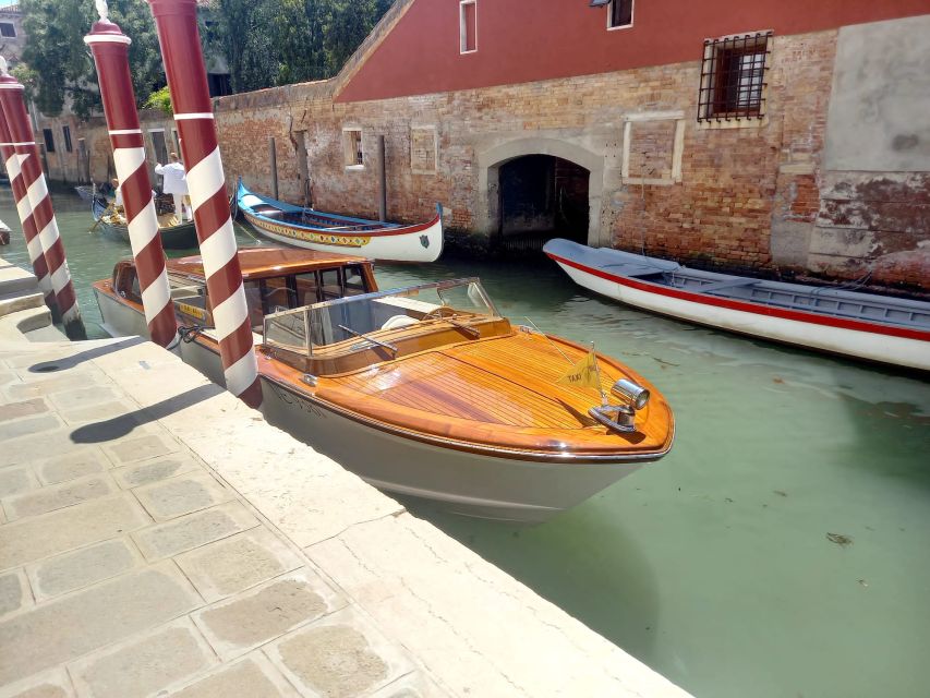 Ravenna Port: Transfer to Venice With Tour and Gondola Ride - Guided Walking Tour of Venice