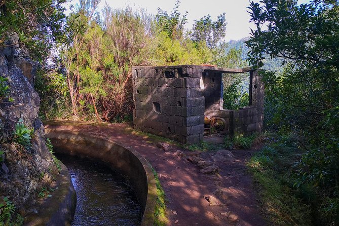 Ribeira Da Janela Tunnels and Waterfalls Tour - Pickup Details