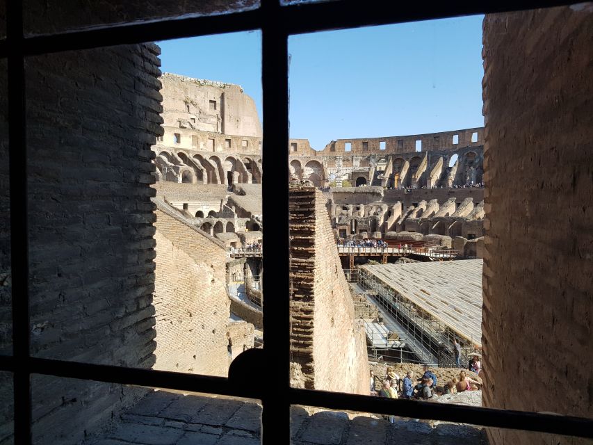 Rome: Fast-Track Private Colosseum Arena & Palatine Hill - Discovering the Roman Forum