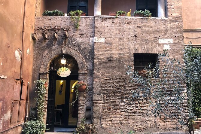 Rome Trastevere Walking Food Tour With Secret Food Tours - Exploring Trastevere