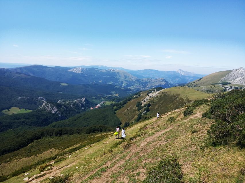 San Sebastian: Hike the Heart of the Basque Country - Meal and Refreshment Stops