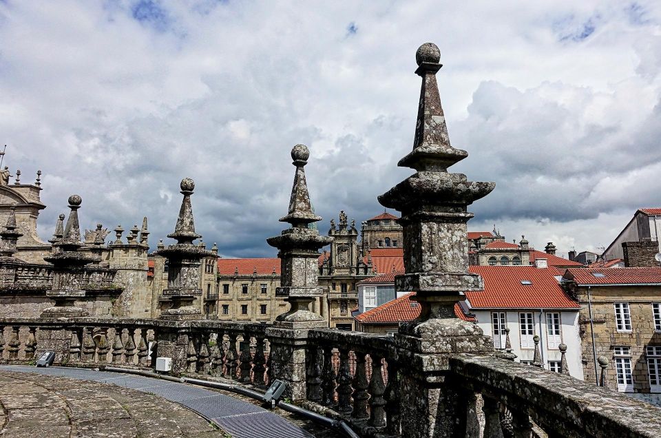 Santiago De Compostela - Historic Walking Tour - Gastronomic Products and Landmarks