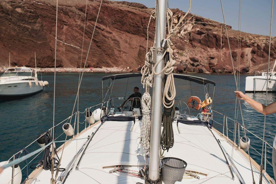 Santorini: Private 5-Hour Sunset Sailing Tour With Dinner - Sunset Sailing in Santorini