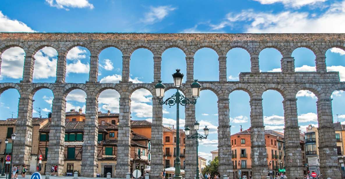 Segovia - Old Town Tour Including Castle Visit - What to Expect