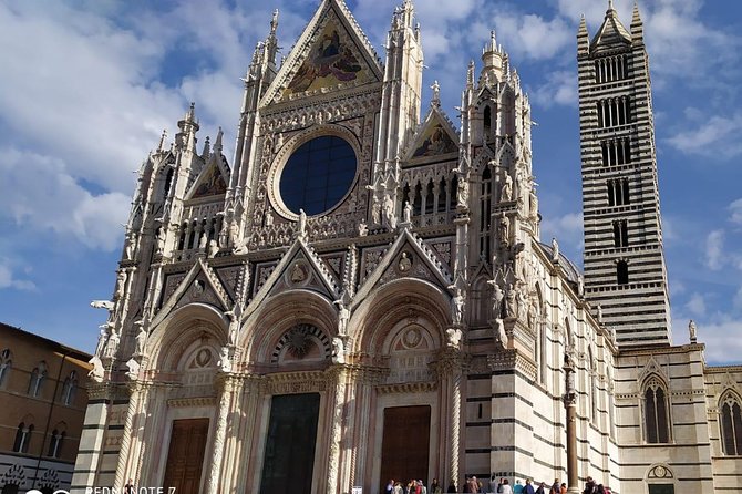 Siena & San Gimignano From Rome Day Tour With Wine Tasting - Siena Walking Tour