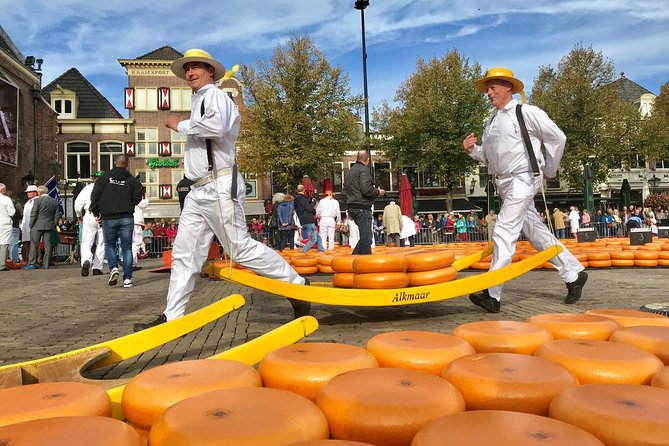 Small Group Alkmaar Cheese Market and City Tour *English* - Guided by Canadian Resident