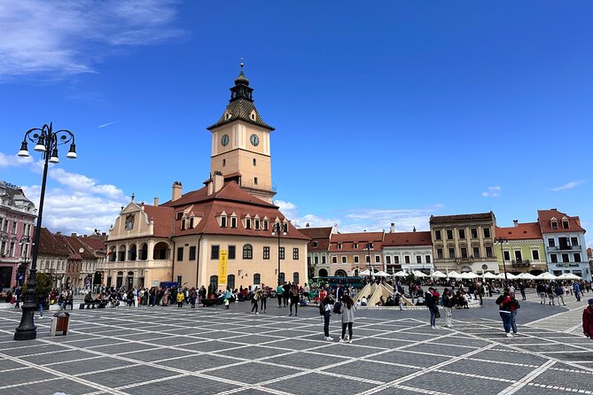 Small Group Walking Tour Of Brasov Old Town - Group Size and Duration