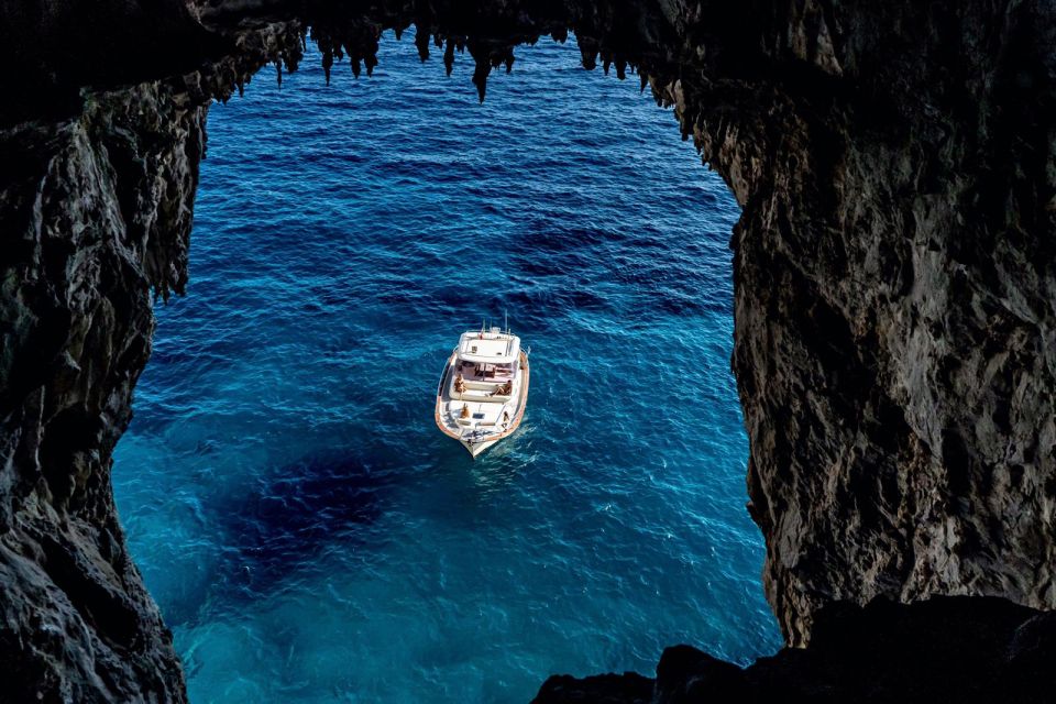 Sorrento: Private Boat Tour of Capri, Ischia, and Procida - Mortella Gardens Exploration