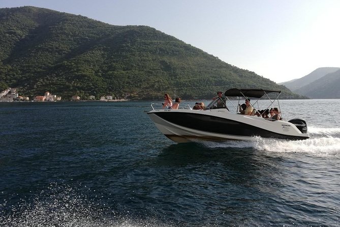 Speed Boat Trip: Blue Cave Swim & Beach Time With Brunch Included - Swim in Blue Cave