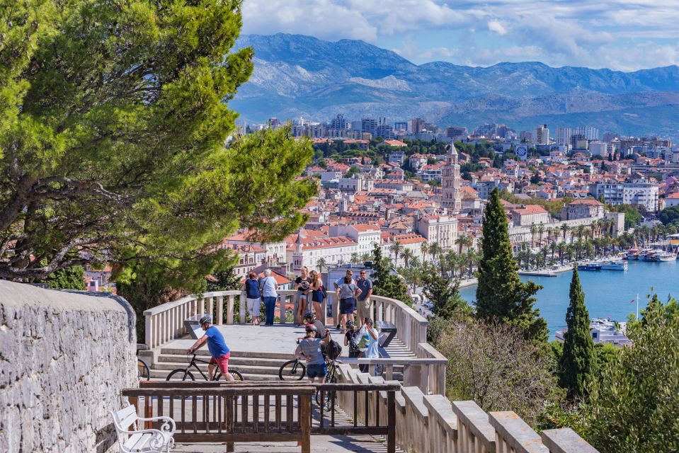 Split: Guided Walking Tour - Language Options