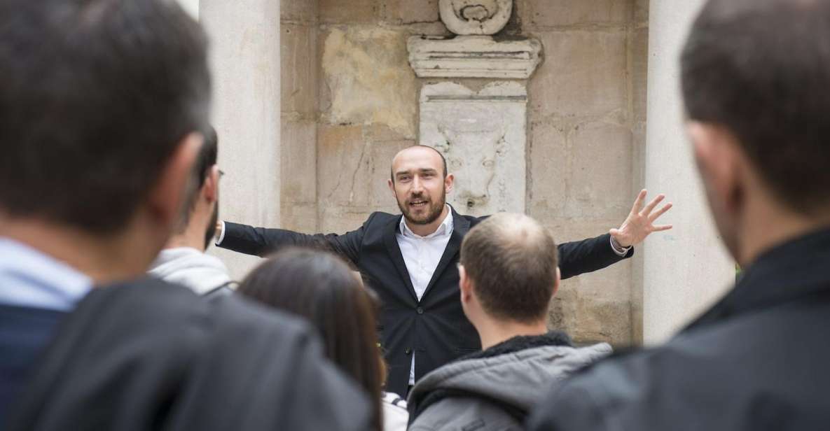 Storytelling Tour of the Vieux-Lyon in English - Catherines Print Shop