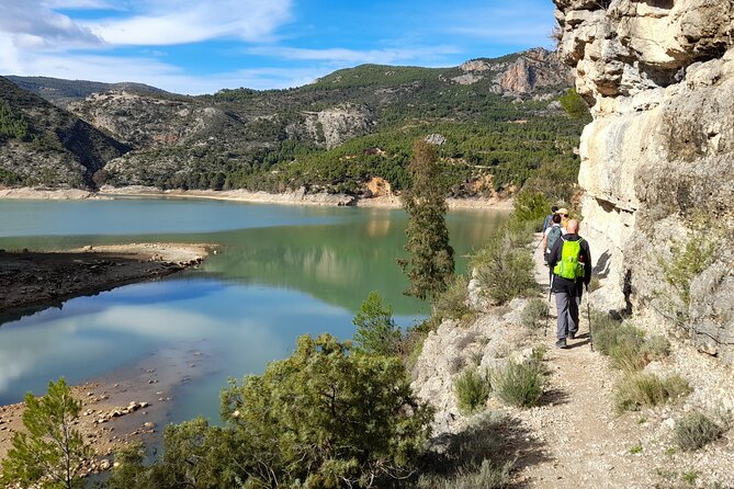 Stunning Hike Around Buseo Reservoir - Fitness Level and Accessibility