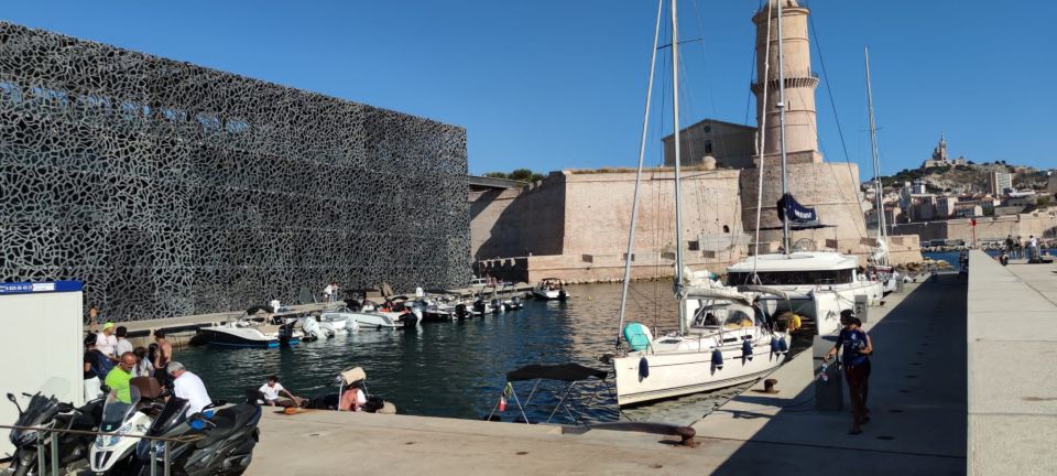 Sunrise Boat Cruise to the Calanques & Cote Bleu Marine Park - Island of Frioul and Château Dif