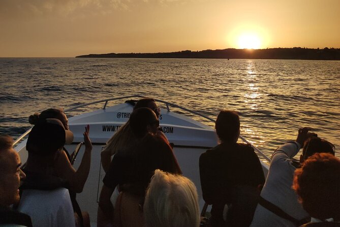 Sunset Benagil Caves Boat Tour From Armacao De Pera - Exploring the Exquisite Benagil Caves