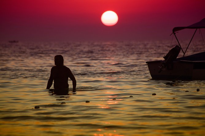 Sunset Boat Tour to Cinque Terre With Aperitif on Board - Stops for Swimming and Snorkeling