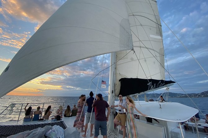 Sunset Sail With Cocktails and Appetizers - Refreshments and Souvenirs