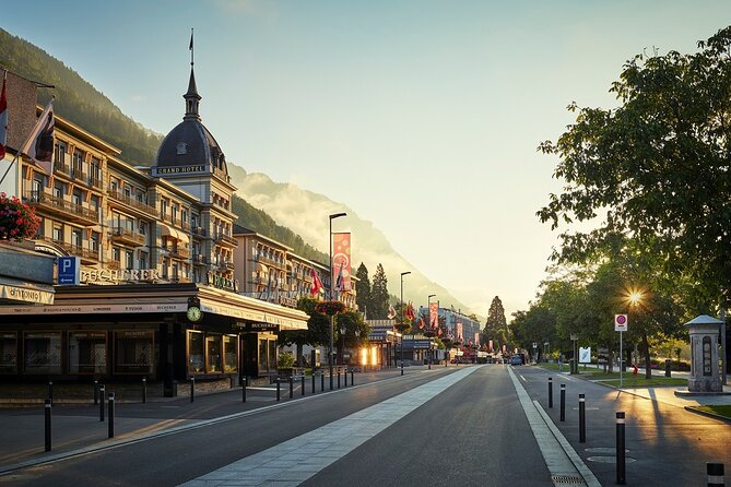 Swiss Villages Grindelwald and Interlaken Day Trip From Zurich - Meeting Point and Pickup