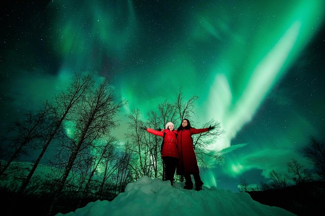 Symphony - Arctic Breeze, Teamining up With Nature. - Photography and Portraits