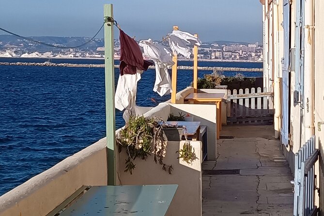 The Urban Hike of Marseille - Strolling Through the Cours Julien