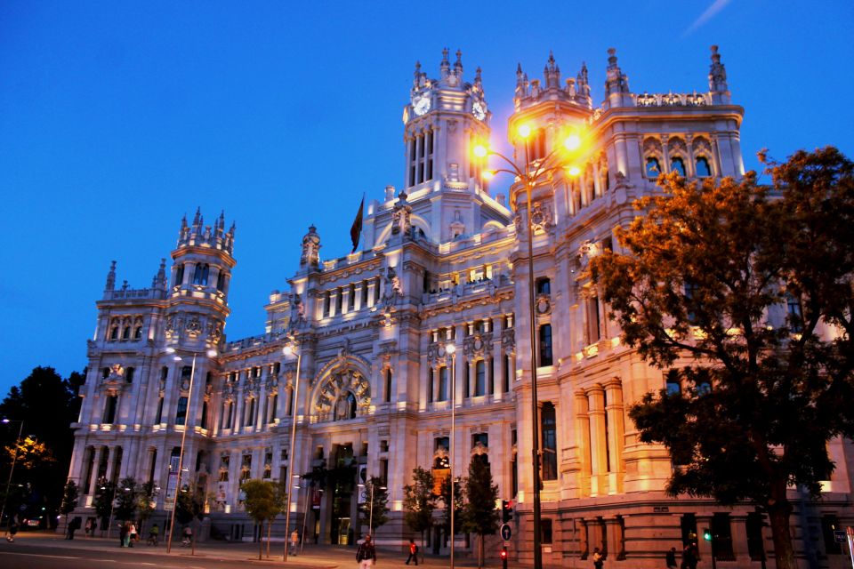 Unique Corners of Madrid Walking Tour - Local Guides Perspective