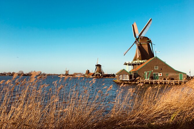 Unique Dutch Villages Zaanse Schans, Dutch Farm and Giethoorn Tour Including Boat Trip - Giethoorn