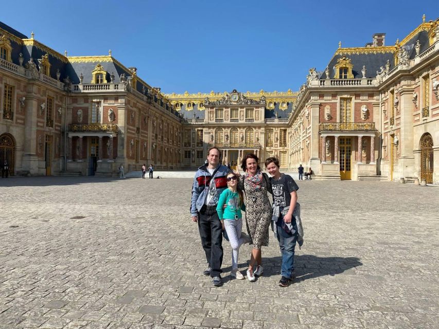 Versailles in Mini Groups From Paris With Skip the Line - Discover the Grand Trianon