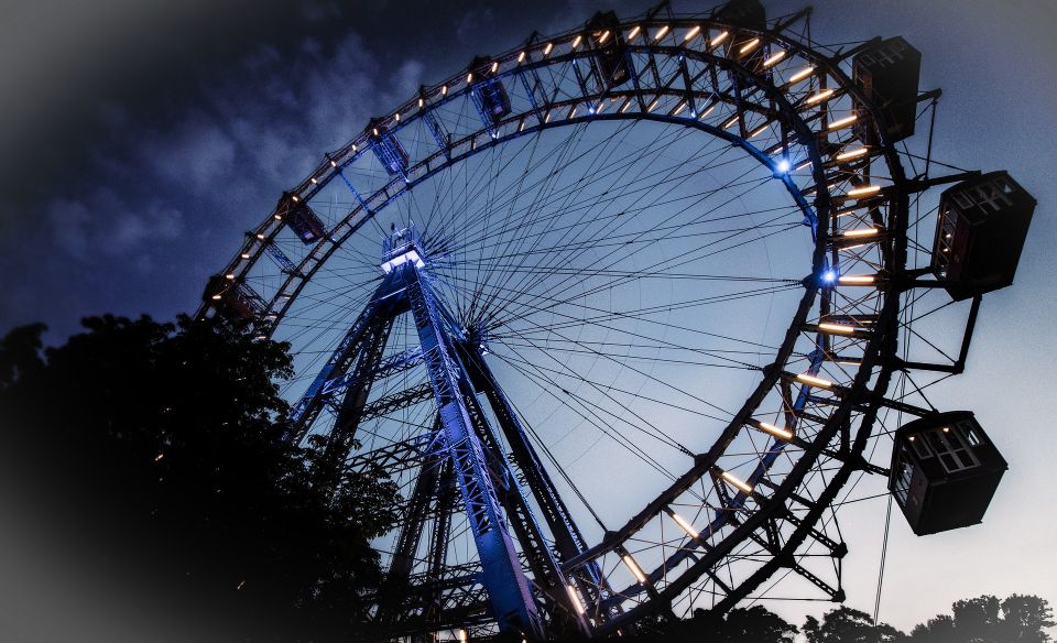 Vienna: Panoramic Night Tour by Bus - Meeting Point and Access