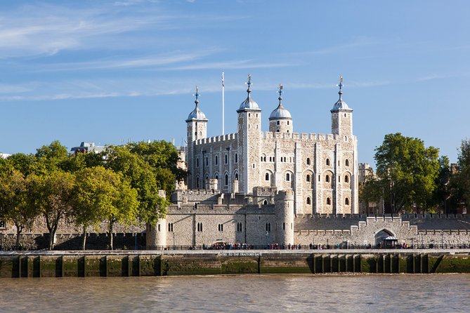 VIP Tower of London and Crown Jewels Tour With Private Beefeater Meet & Greet - Additional Tour Information