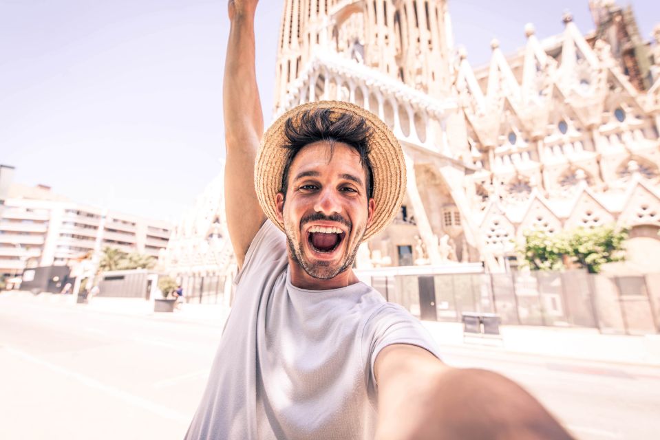 Walking Tour Sagrada Familia Basilica For European Tourist - Additional Information