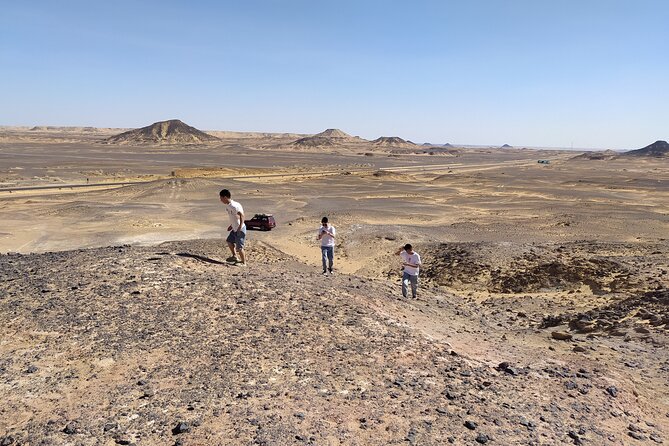 White Desert Overnight Camping Sharing Tour in Egypt - Relaxing at El Heiz Hot Springs