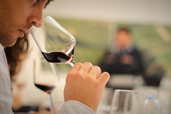 Wine Tasting Tour in Algarve Winery - Tour Duration and Inclusions