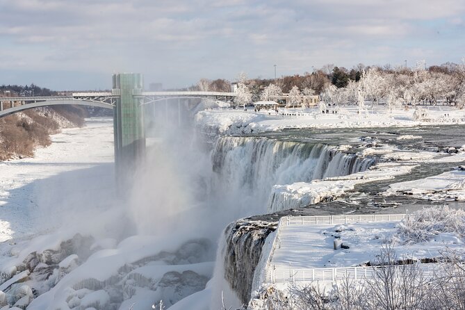 Winter Adventure: Niagara Falls Cross-Border Tour From Canada - Crossing the International Border