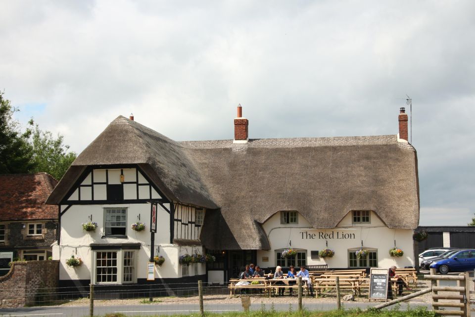 Wonders of Wiltshire (Interactive Guidebook) - Iconic White Horses and Salisbury Cathedral