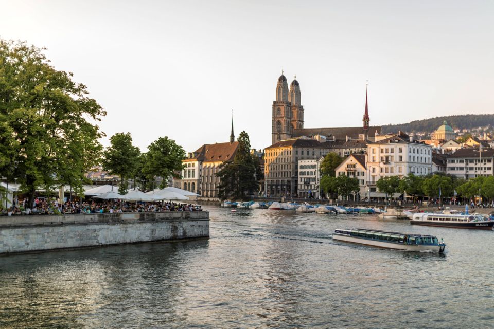 Zurich: Highlights Walking Tour With a Local Guide - Meeting Point and Timing