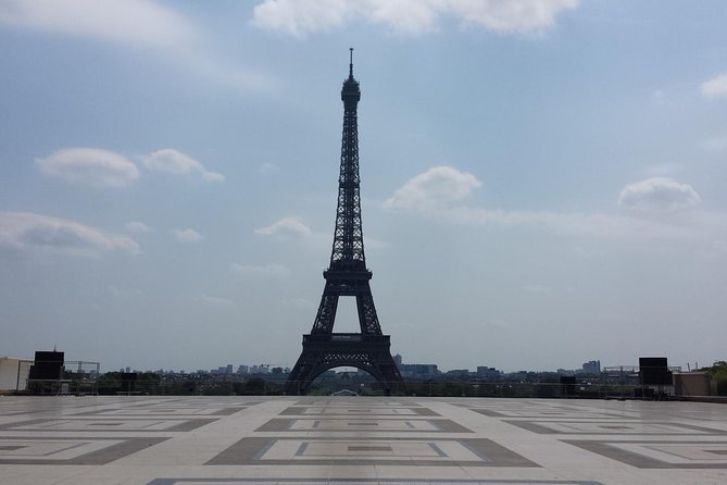 1st Day in Paris Discovery Private Tour: How-to Orientation & Sightseeing Fun! - Mastering the Metro System