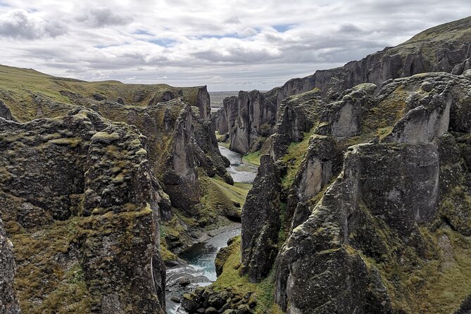 2-Day Jokulsarlon Tour With Glacier Hike & South Coast Waterfalls - Exploring Jokulsarlon Lagoon