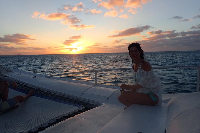 2 Hour Champagne Sunset Cruise From Grace Bay, Providenciales (Adult Only) - Coastal Scenery and Marine Life